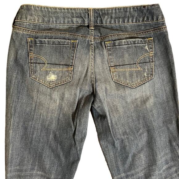 American Eagle Women Favorite Boyfriend Fit Size 6 Distressed Medium Wash Denim - Picture 11 of 12